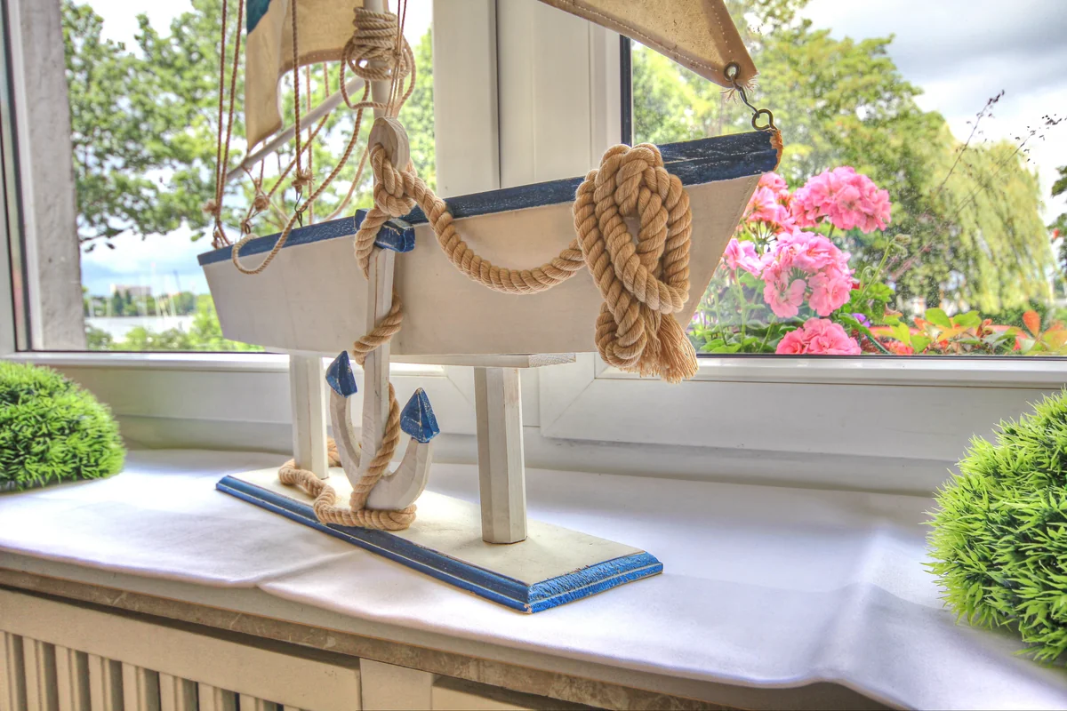 Nautical details with Alster views